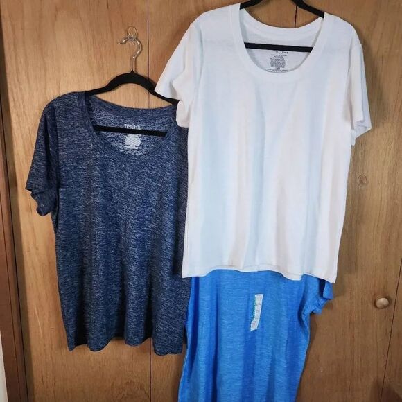 Time and Tru Tops - Lot of 3 Time and Tru Crew Neck Tshirts Short Sleeve Semi Fitted NWT Size XL